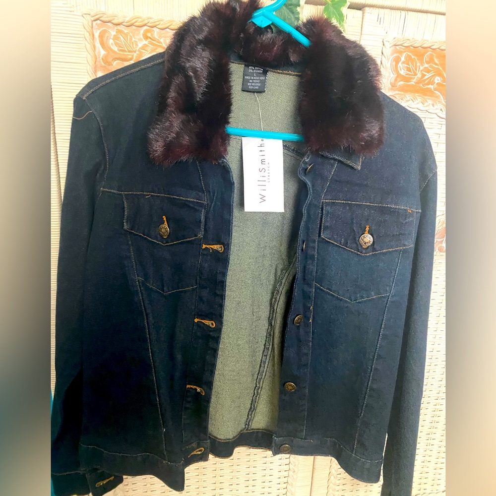 Great Denim jacket w/ removable fur collar